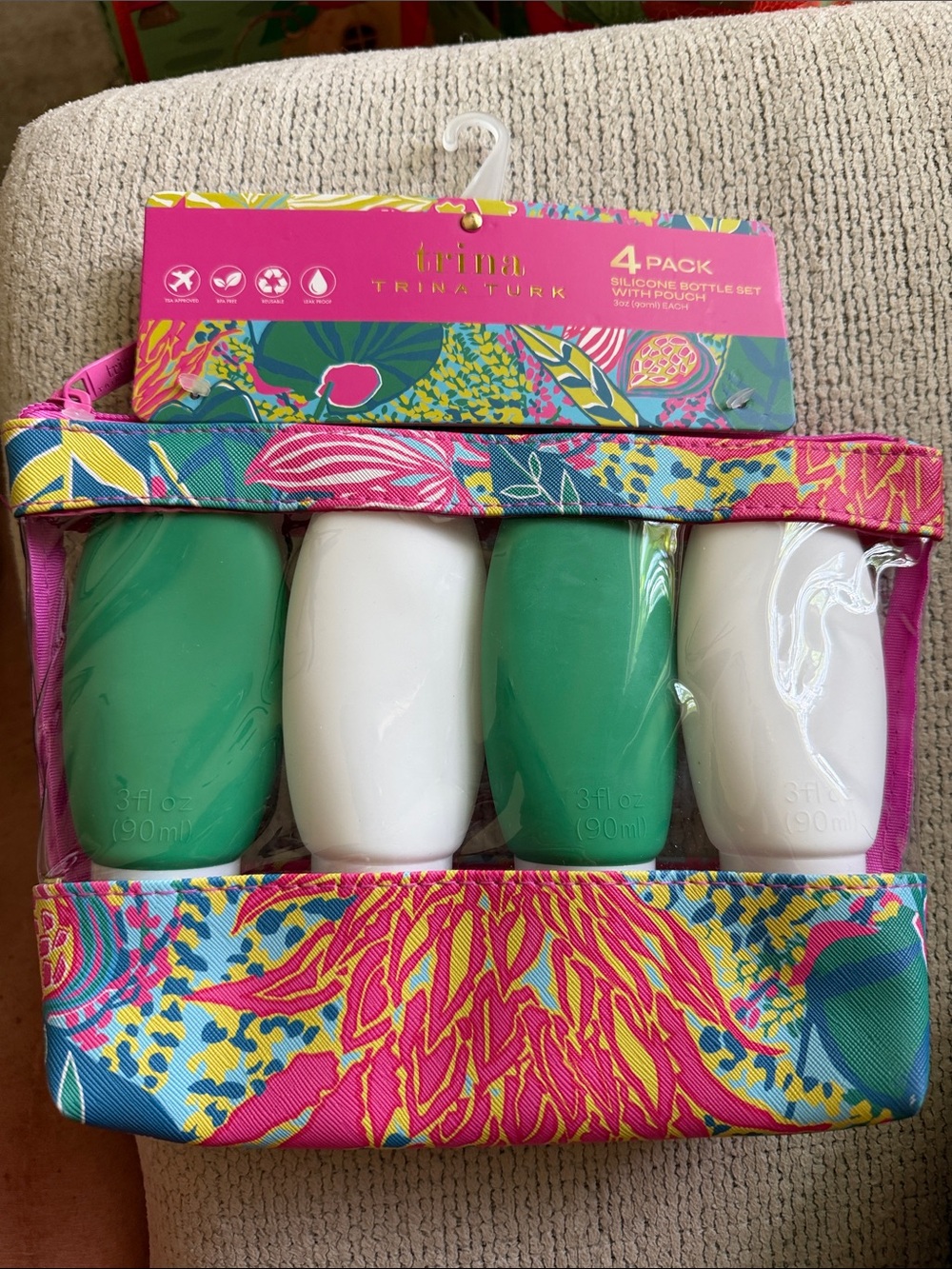 Trina Turk Green & White Silicone Travel Bottle Set with Floral Pouch